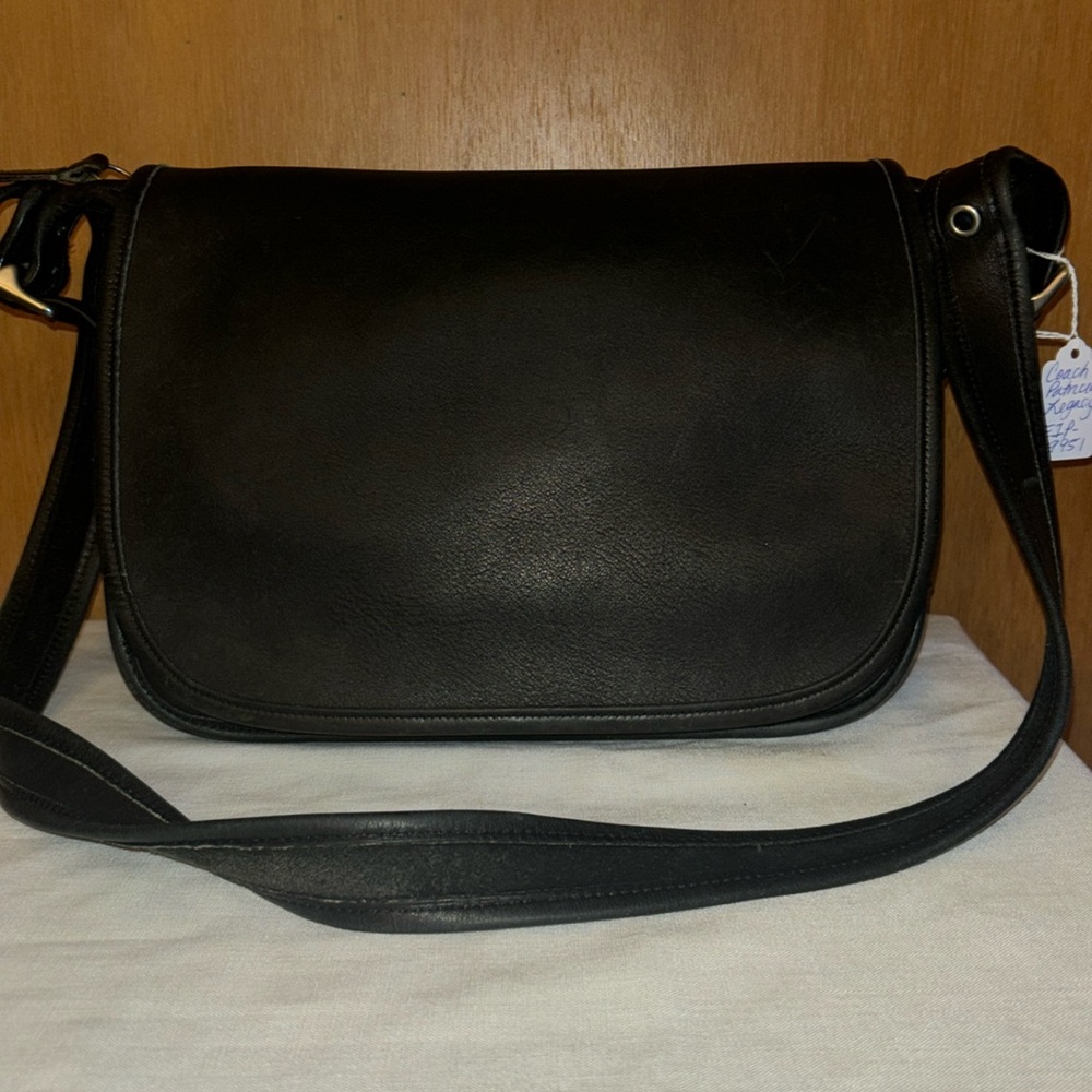 Vintage Coach Black leather Patricia Legacy saddle bag. E1P-9951 - May 2001